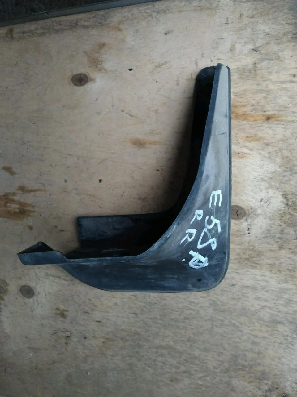 Б.у. брызговик TOYOTA COROLLA ZRE151 TOYOTA COROLLA ZRE151
