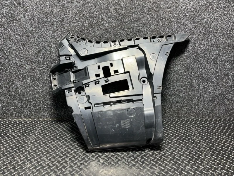 Кронштейн крыла Bmw 7 2017 51127357148 G12 B58B30, задний правый