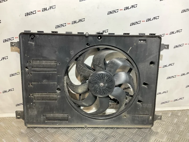 Диффузор Volvo V70 31293778 3