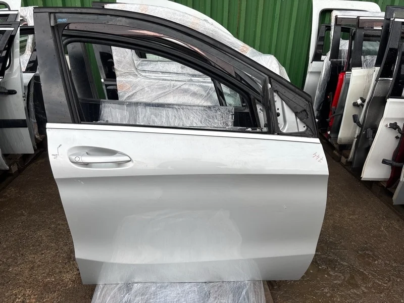 Дверь Mercedes B Class 2013 A2467200205 W246, передняя правая
