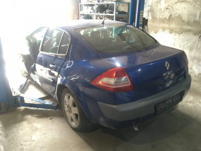 Продажа Renault Megane 1.6 (113Hp) (K4M 760) FWD MT по запчастям