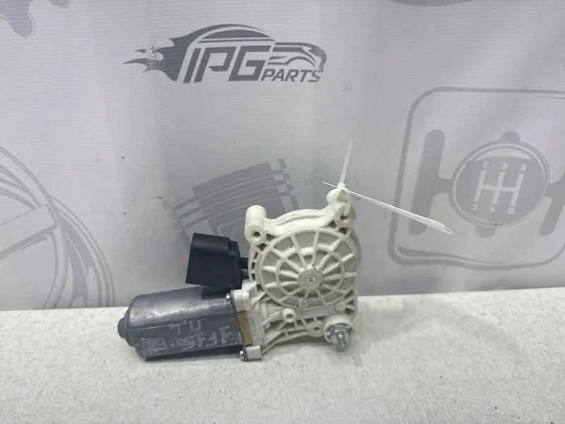 Моторчик стеклоподъемника BMW X5 F15