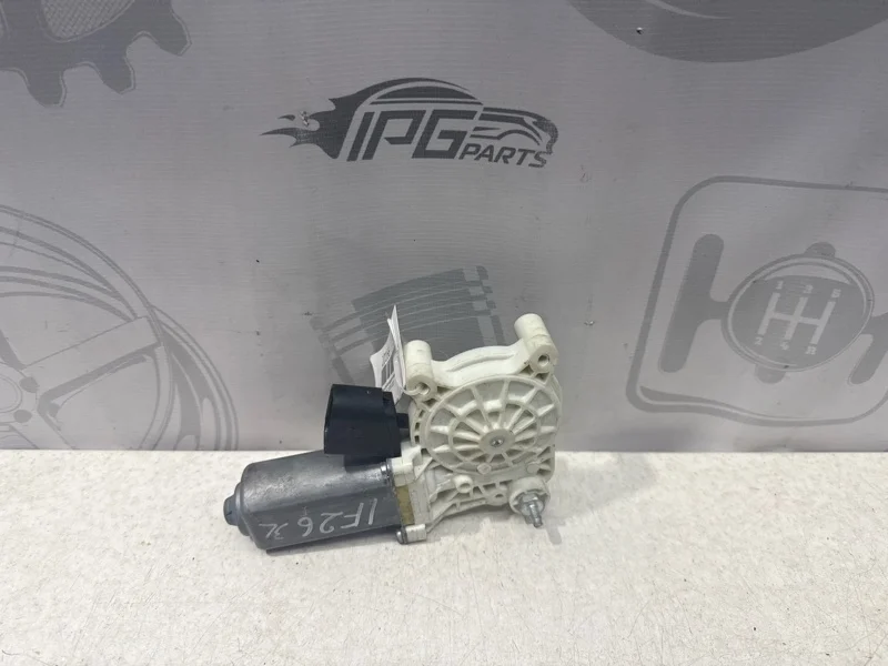 Моторчик стеклоподъемника BMW X4 2015 F26