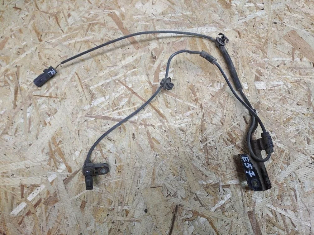 Б.у. датчик abs TOYOTA COROLLA ZRE151 TOYOTA COROLLA ZRE151