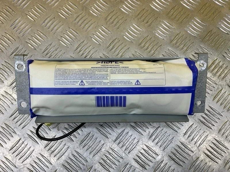 Подушка безопасности пассажирская (в торпедо) Nissan Navara (D40) 2004-2015 2008 Пикап