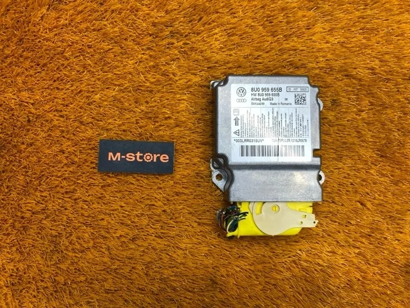 Блок управления airbag Audi Q3 2012 8U