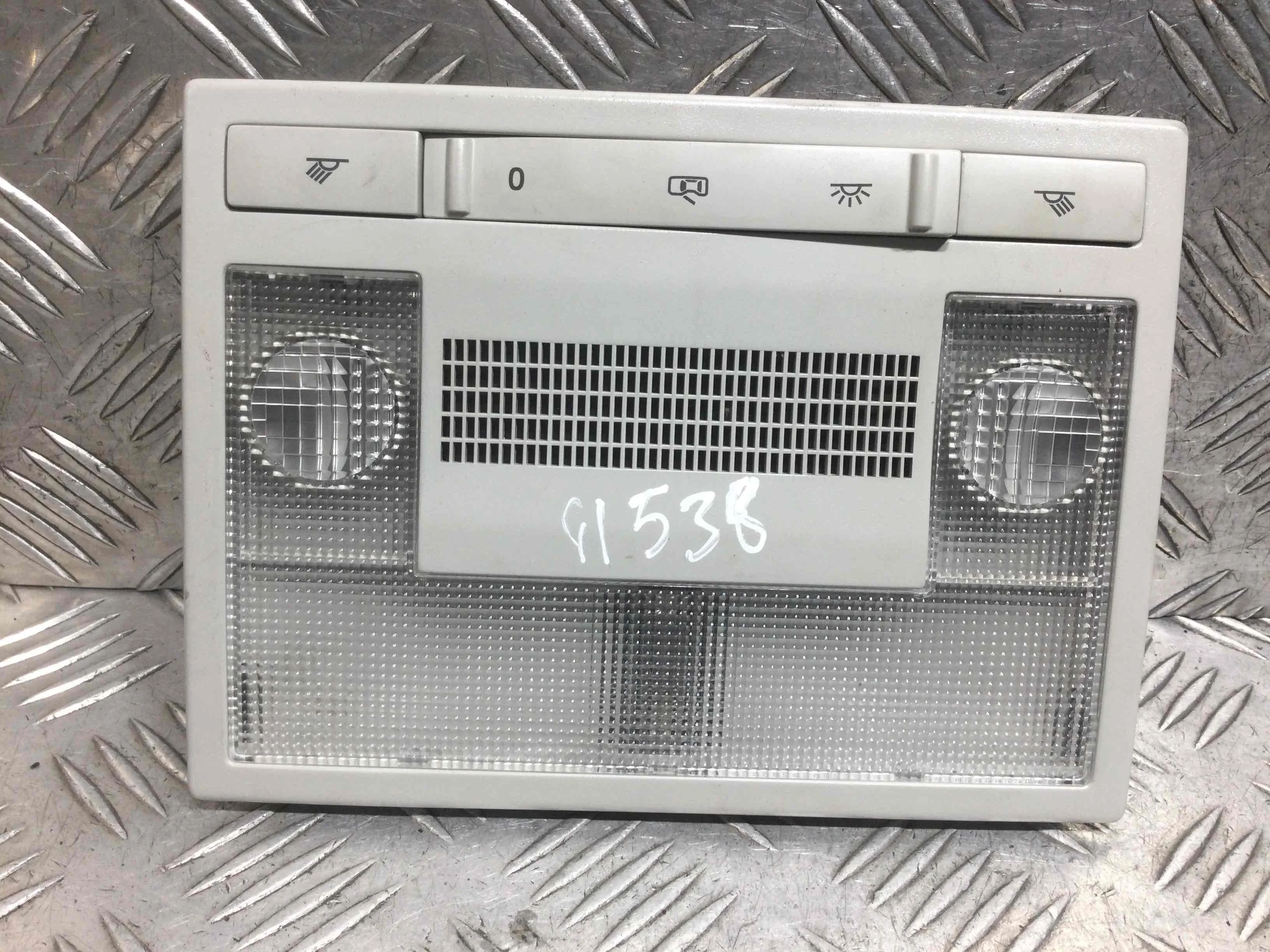 Фонарь салона (плафон) Volkswagen Polo 4 поколение (2001-2005) бензин 1.4 i Механика Х/б