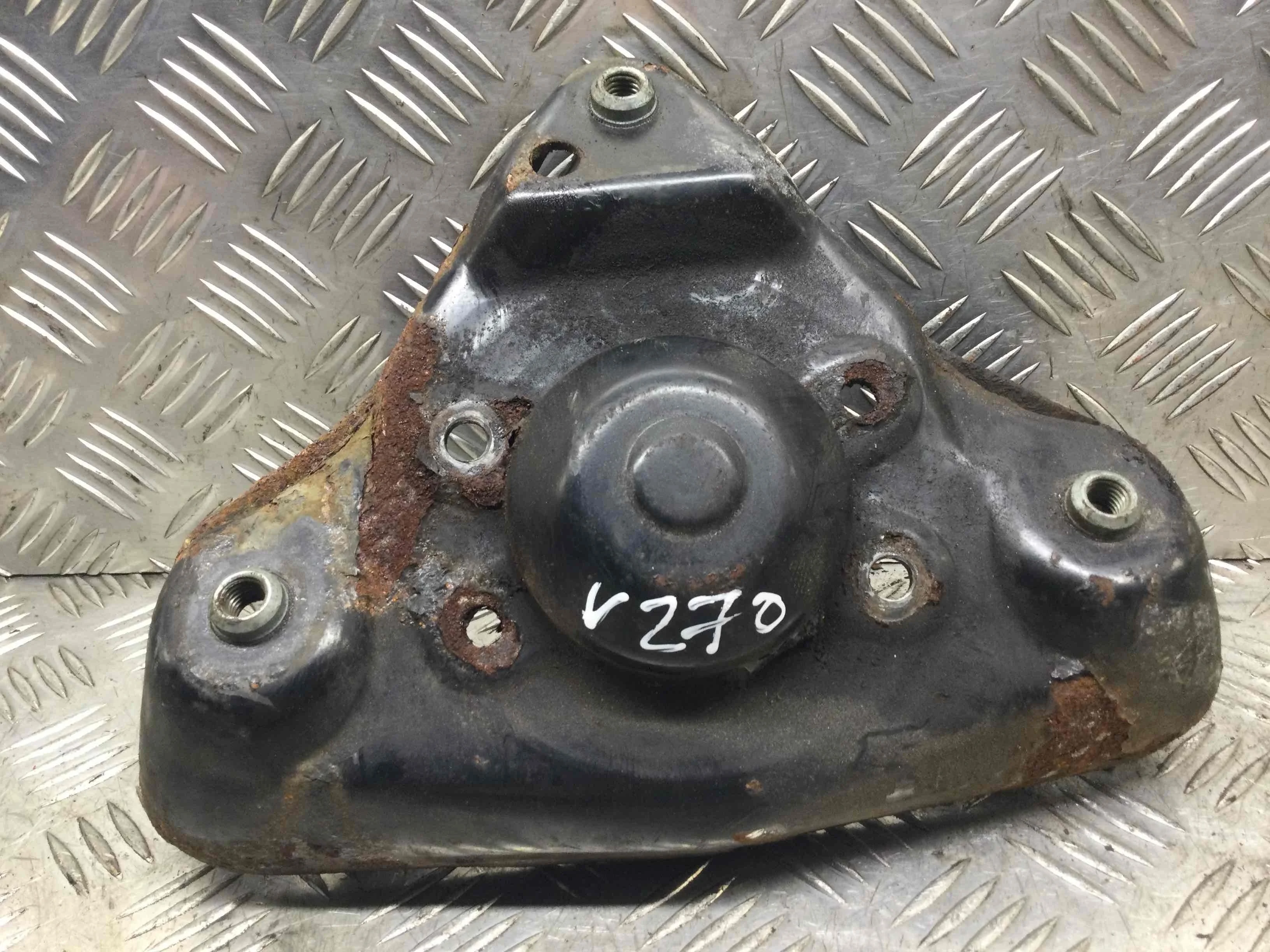 Опора амортизатора верхняя (чашка) Audi A4 B5 (1994-1999) бензин 1.8 i Механика Седан