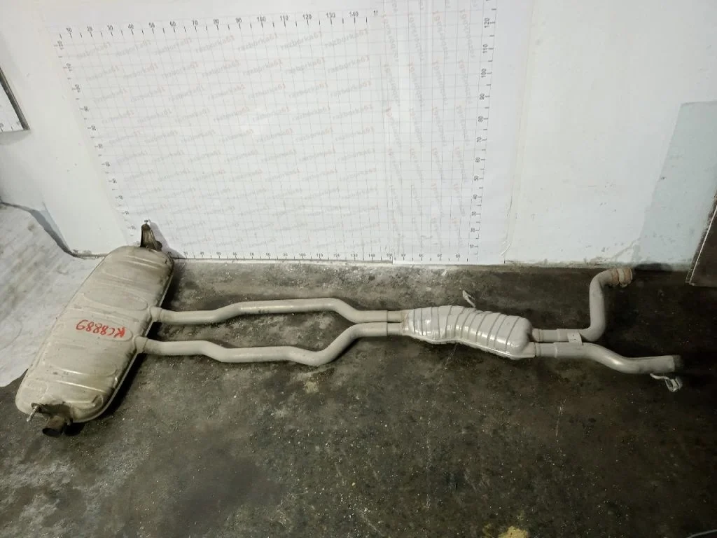 Глушитель задний Задний + средний 4.2 TDI Задний 7L8253609AJ + средний 7L8253209P (2. Система топливная, выпускная, кондиционирования)