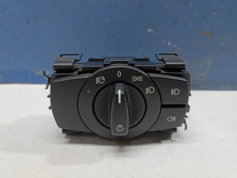 Блок кнопок включения света Bmw X1 (E84) 61316932796