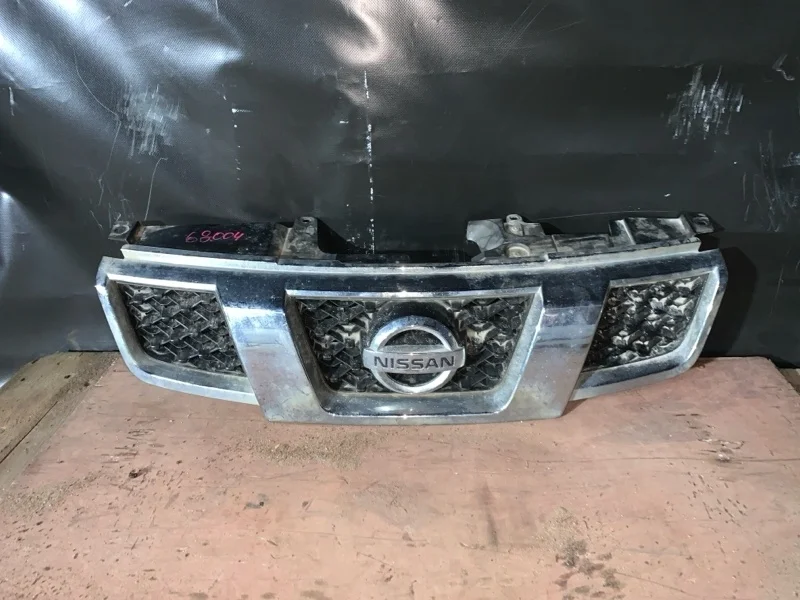 Решетка радиатора Nissan X-Trail 2007-2015 623103UP5A T31