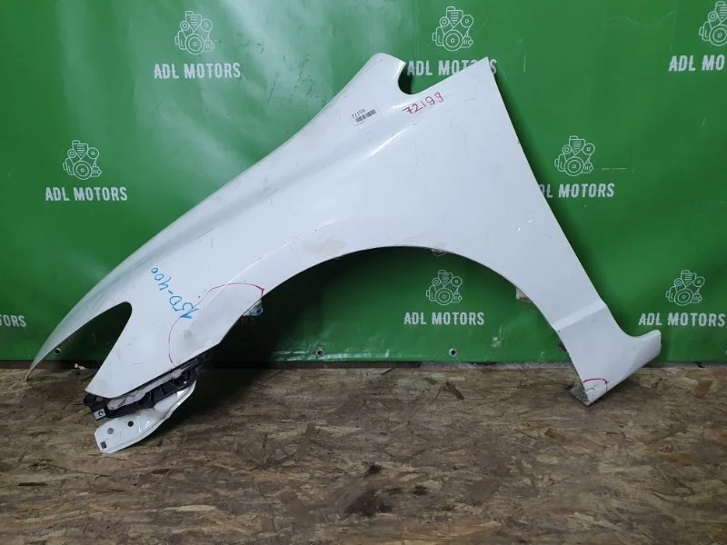 Крыло Honda Civic 8 2006-2011 4D
