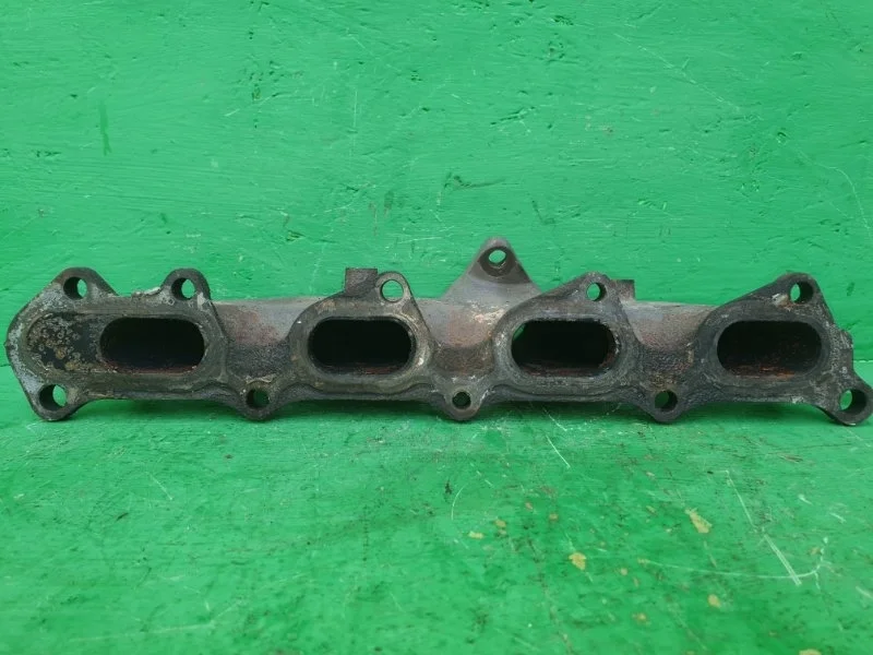 Коллектор выпускной Mitsubishi L200 2007-2016 1555A565 4D56U