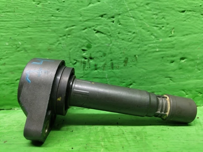 Катушка зажигания Honda Civic 8 2006-2012 30520RNAA01 R18A1