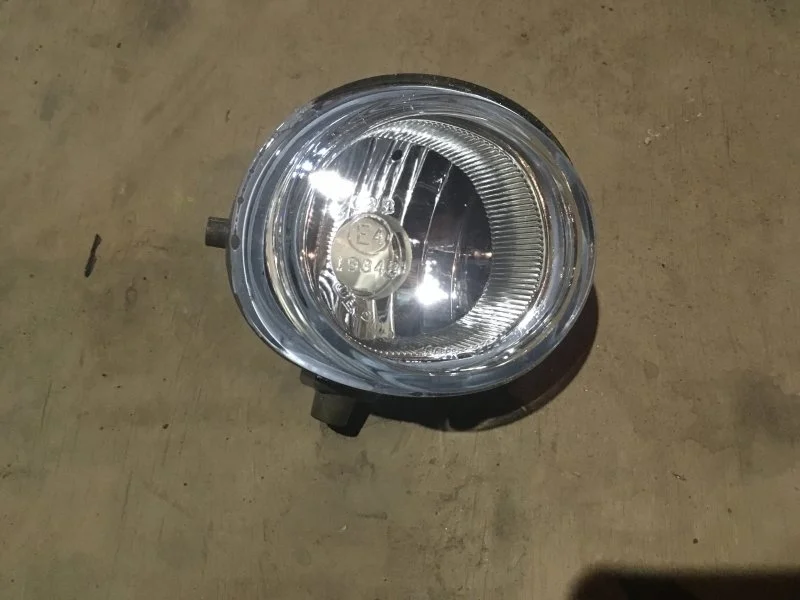 Противотуманная фара (ПТФ) Mazda Cx - 7 2007 - 2009 L16951680A, передняя правая