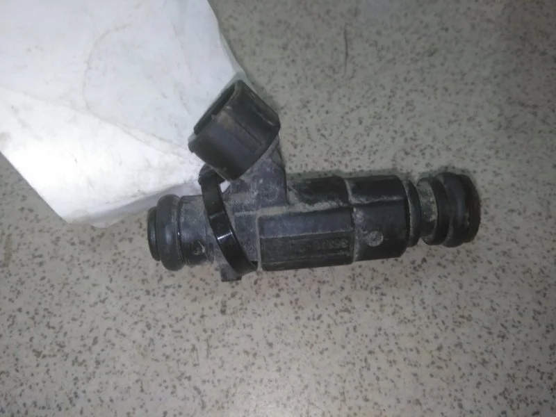 Форсунка топливная Hyundai Getz 2002 - 2011 3531022600 G4EC-G