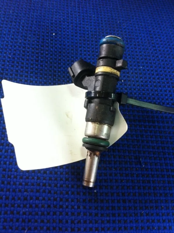Форсунка топливная Mitsubishi Outlander Xl 2006 - 2012 1465A029 CW