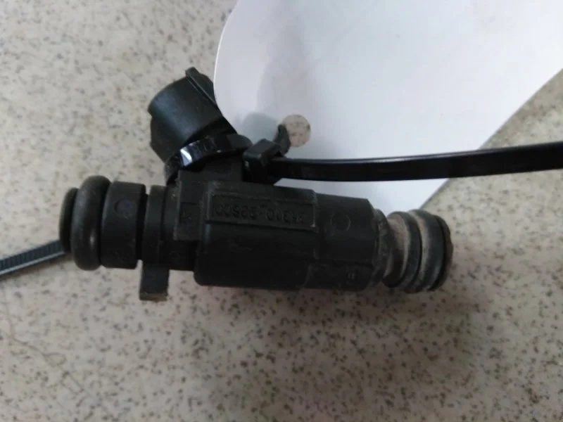 Форсунка топливная Hyundai Accent 2000 - 2003 3531022600
