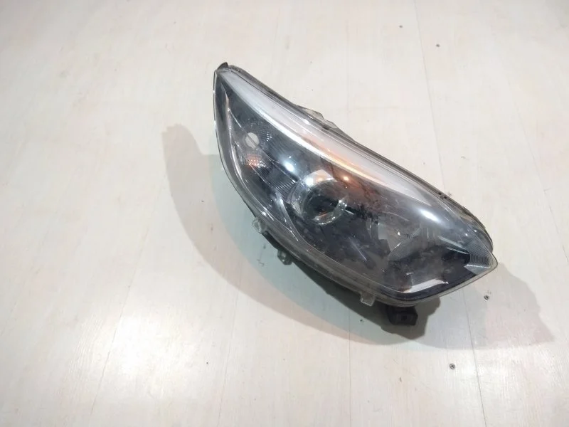Фара Renault Kaptur 2016 260108765R, передняя правая
