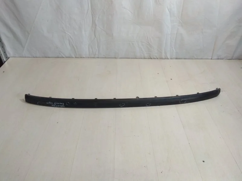 Молдинг бампера Ford Focus 2004 - 2009 5M5117E911AB CB4, задний