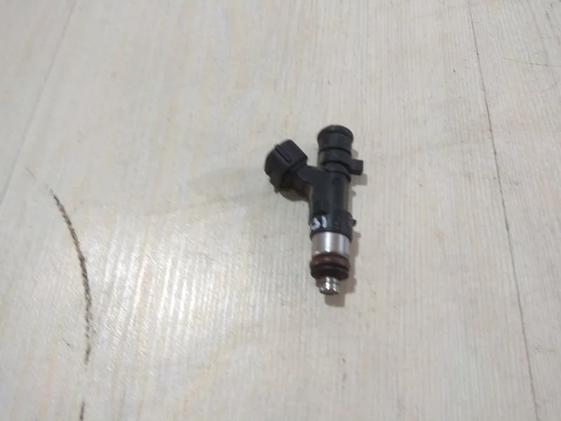 Форсунка топливная Peugeot 308 2007 280158057 TU5JP4