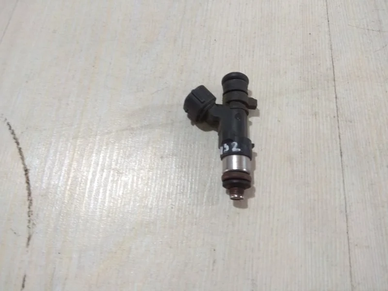 Форсунка топливная Peugeot 308 2007 280158057 TU5JP4