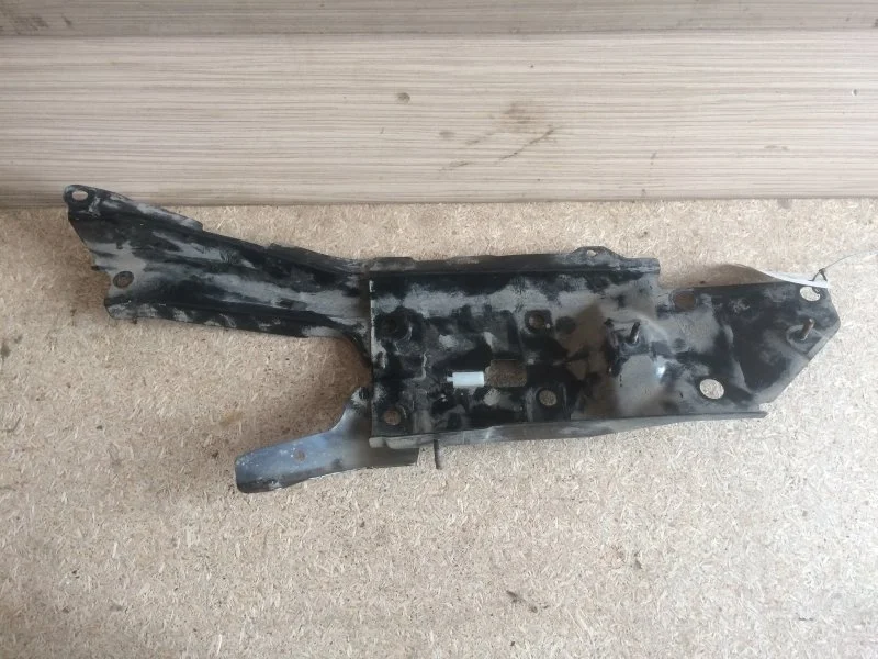 Панель кузова Nissan X-Trail 2007 - 2015 62521JG00B T31, передний