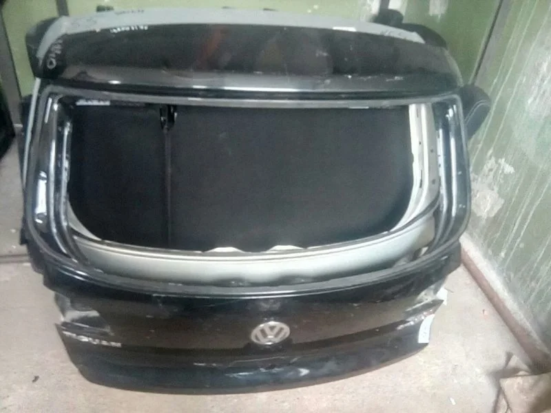 Крышка багажника (Дверь багажника) Volkswagen Tiguan 2007 - 2011 5N0827025D