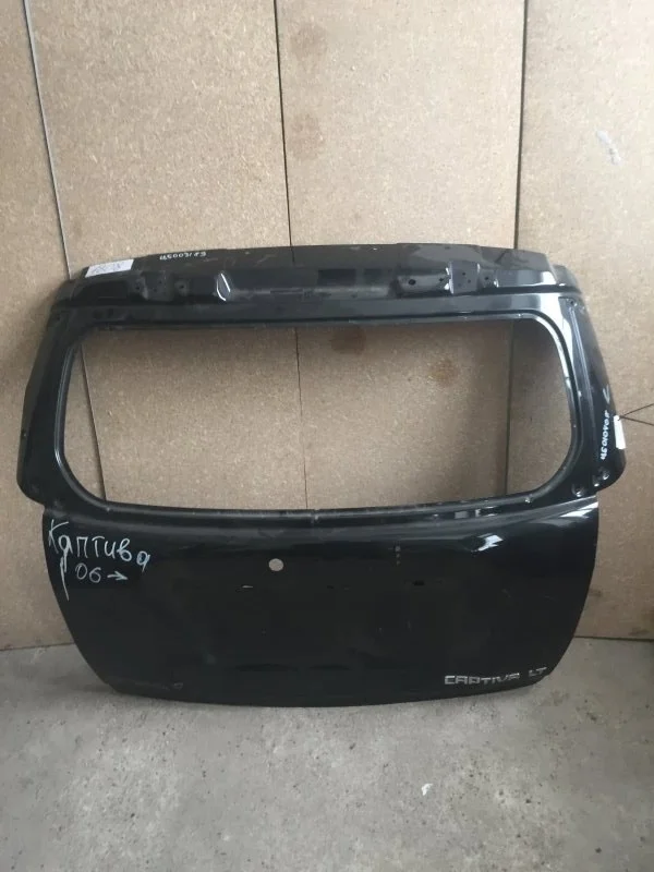 Крышка багажника (Дверь багажника) Chevrolet Captiva 2006 - 2010 96987893 C100