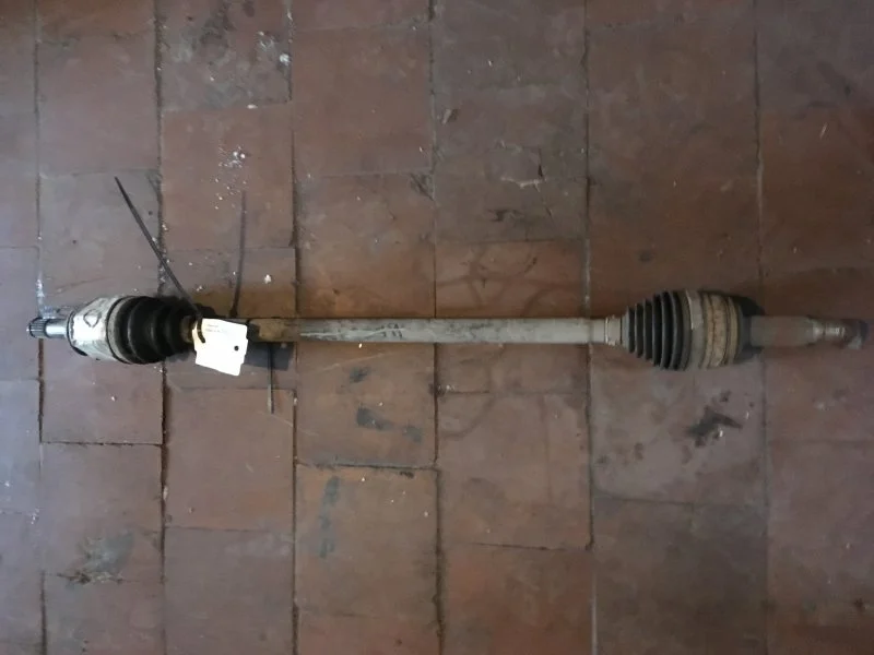Вал приводной (Полуось) Toyota Rav 4 2006 - 2013 4233042050 XA30, задний