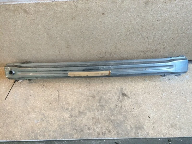 Усилитель бампера Skoda Yeti 2009 5L6807305B 5L, задний