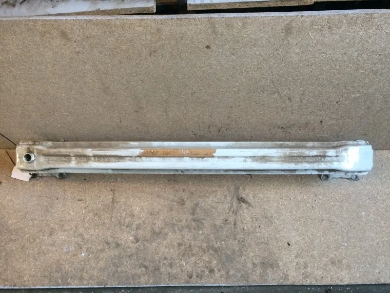 Усилитель бампера Skoda Yeti 2009 5L6807305B 5L, задний