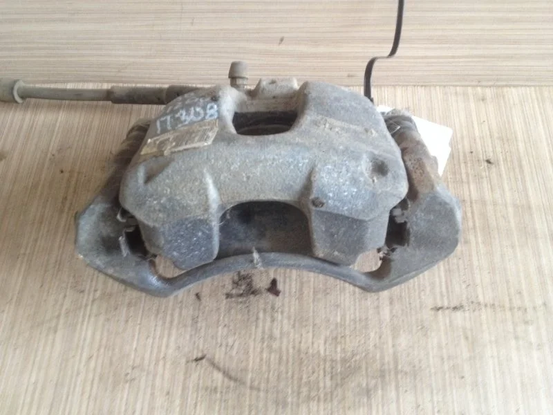 Суппорт тормозной Peugeot 308 2007 - 2015 4401N9, передний правый