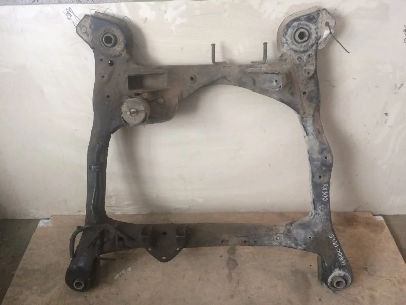 Балка Lexus Rx 300 1998 - 2003 5110048010, передняя