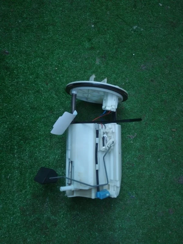 Топливный насос (Бензонасос) Citroen C-Crosser 2011 1608219580 2.4 HJ3967
