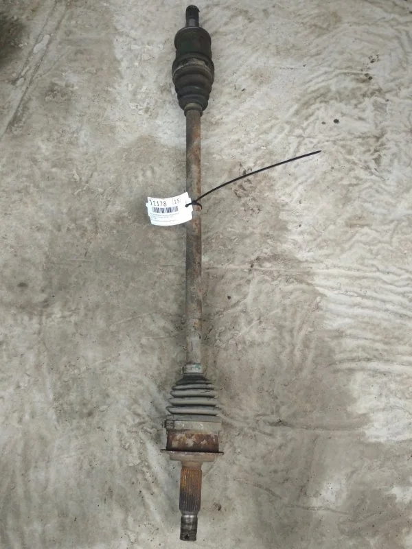 Вал приводной (Полуось) Citroen C-Crosser 2011 3274D0 2.4 HJ3967, передний правый