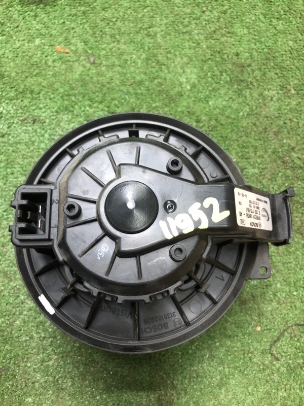 Мотор печки (Вентилятор отопитель) Ford Fiesta 2016 1790329 IQJE