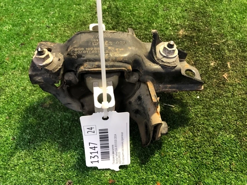 Подушка двигателя Skoda Fabia 2014 6Q0199555 CGG 835310