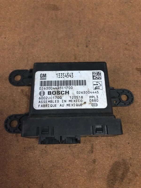 Блок управления парктроником Opel Astra 2010 13354543 J