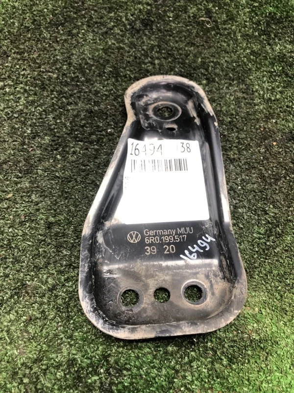 Кронштейн Volkswagen Polo 2017 6R0199517 6C1 CWV289433, передний левый