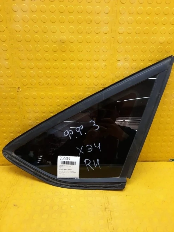 Стекло двери Ford Focus 1786433 3, заднее правое