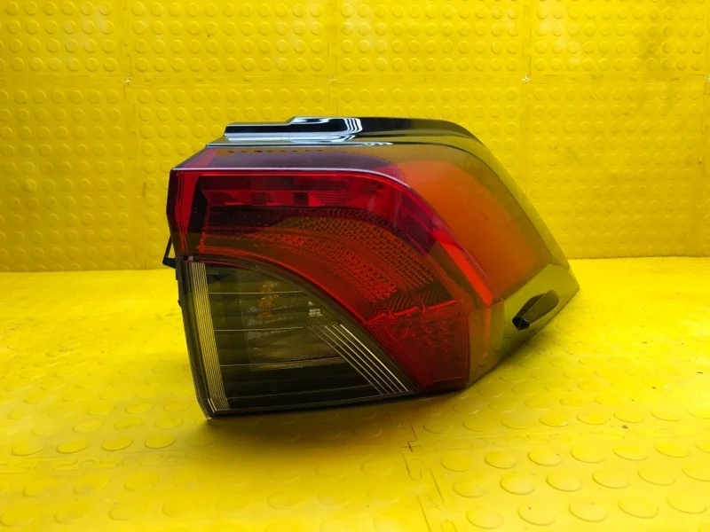 Фонарь Toyota Rav-4 8155142230 MXAA52, задний правый