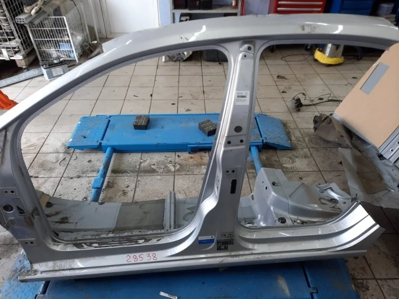 Порог со стойкой Volkswagen Polo 2016 6RU809606A CWV 244305, левый