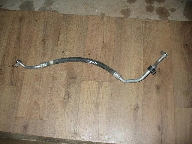 Б.у. трубка кондиционера толстая TOYOTA COROLLA ZRE151 TOYOTA COROLLA ZRE151