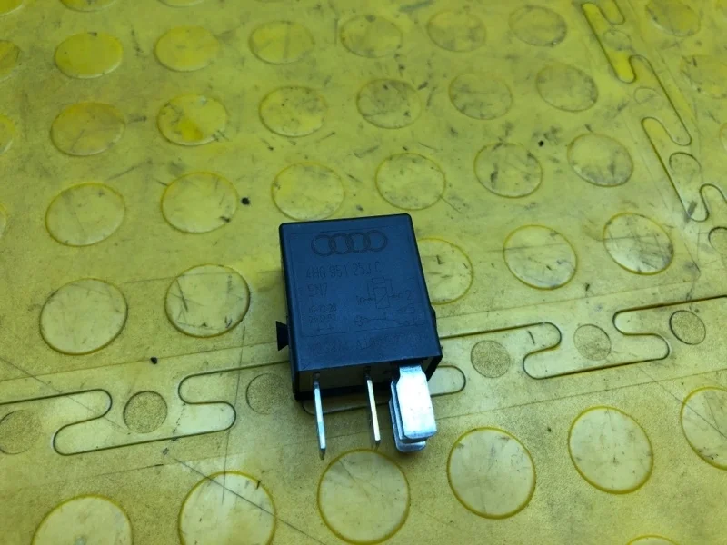 Реле Skoda Kodiaq 2019 4H0951253C DBGC (DBG 034780)