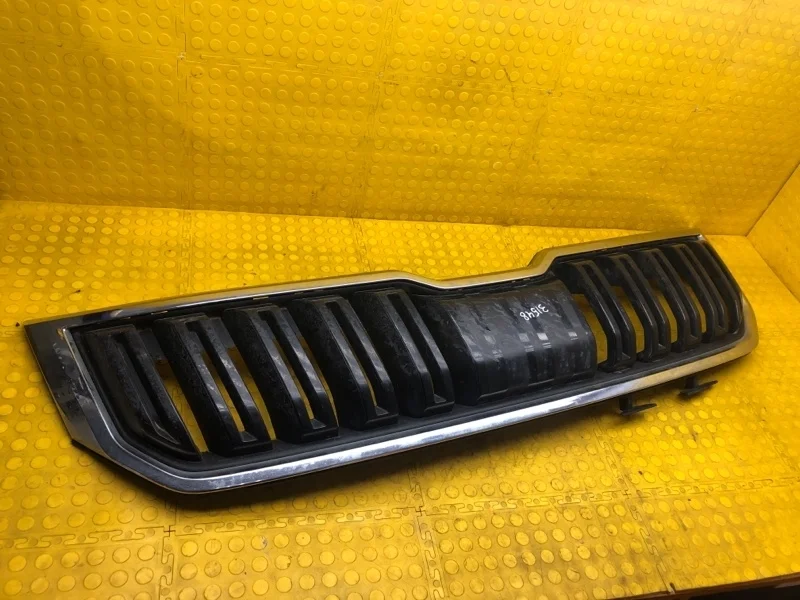Накладка Skoda Kodiaq 2019 565853653A NS7 CZDA