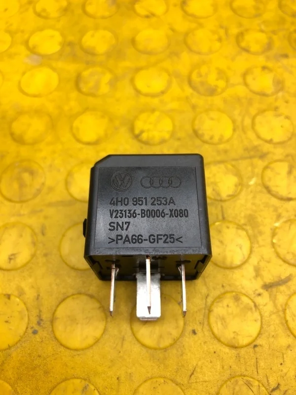 Реле Skoda Kodiaq 2019 4H0951253A NS7 CZDA