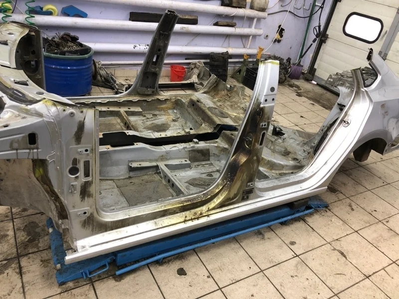 Порог со стойкой Volkswagen Polo 2017 6RU809051A CWV 279652, левый