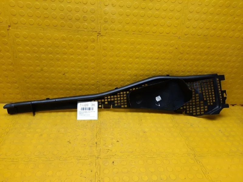Решетка под лобовое стекло ( жабо ) Renault Duster 2019 8200825457 F4RE410, передняя левая