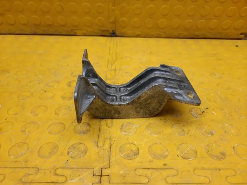 Кронштейн Volkswagen Polo 2020 04E133231A CWV790487